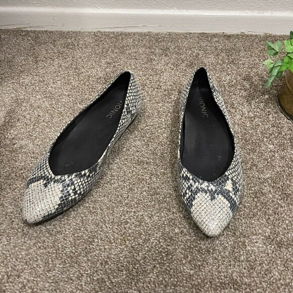 Vionic Flat Shoe Size 7 Caballo Snakeskin Print Gray - Picture 7 of 8